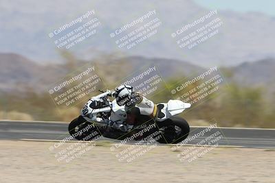 media/Apr-20-2025-CVMA (Sun) [[39090e8767]]/Race 9-Formula LW Twins Shootout/